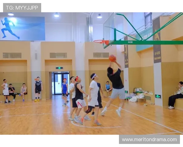 篮球比赛中“犯规控制与进攻延续的平衡处理”是否体现教练临场能力